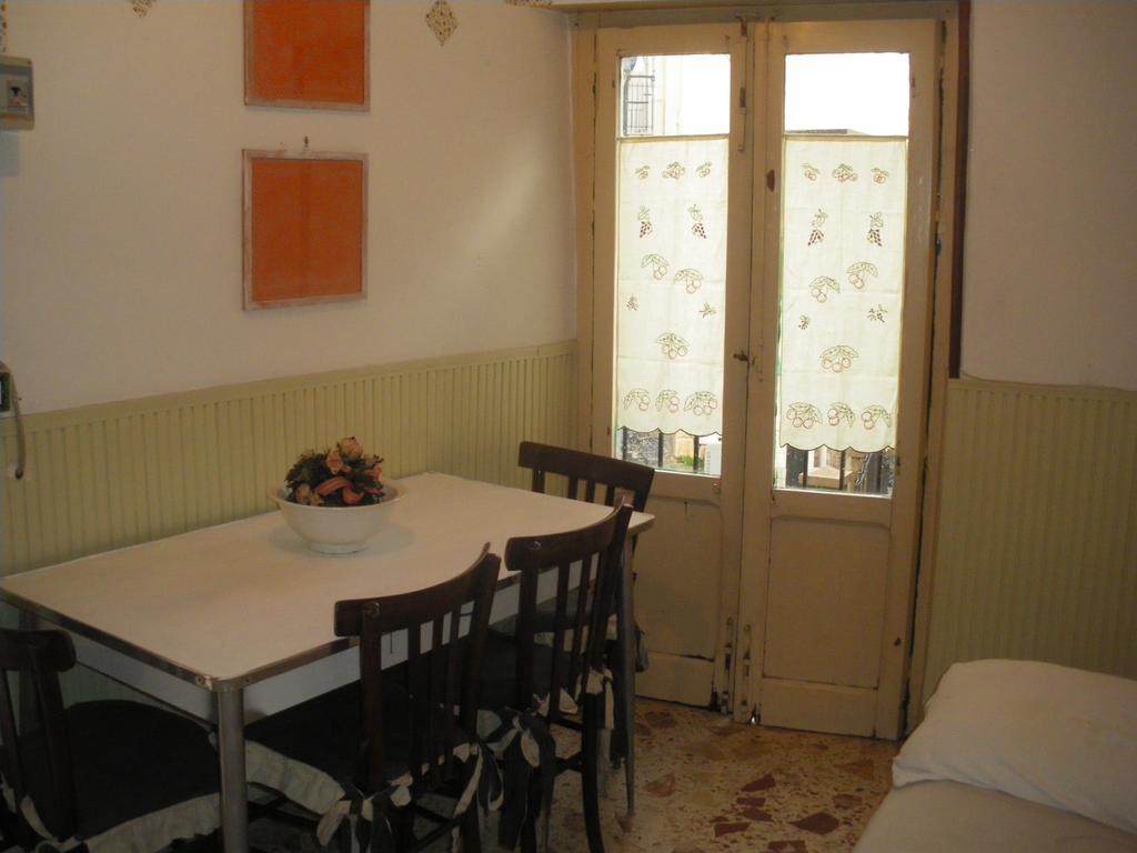 Siciliana Apartment Caronia ภายนอก รูปภาพ